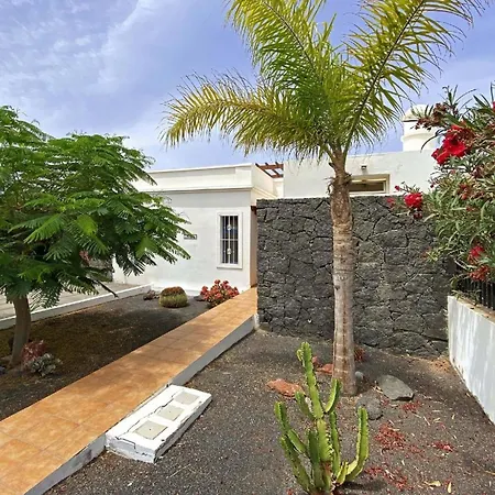 Tatil Evi Ferienhaus Mit Privatpool Fur 6 Personen Ca 100 Qm In Playa Blanca, Lanzarote Gemeinde Yaiza - B63550 *